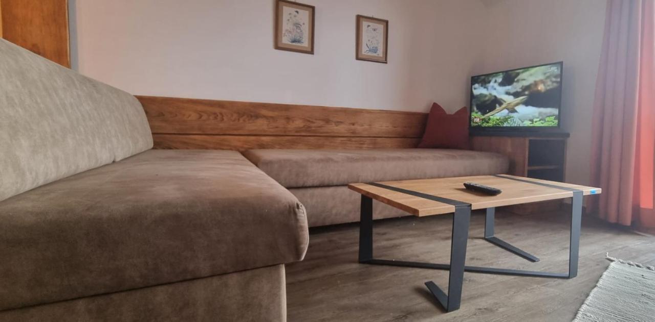 Hotel Baumgartnerhof Finkenstein am Faaker See Dış mekan fotoğraf