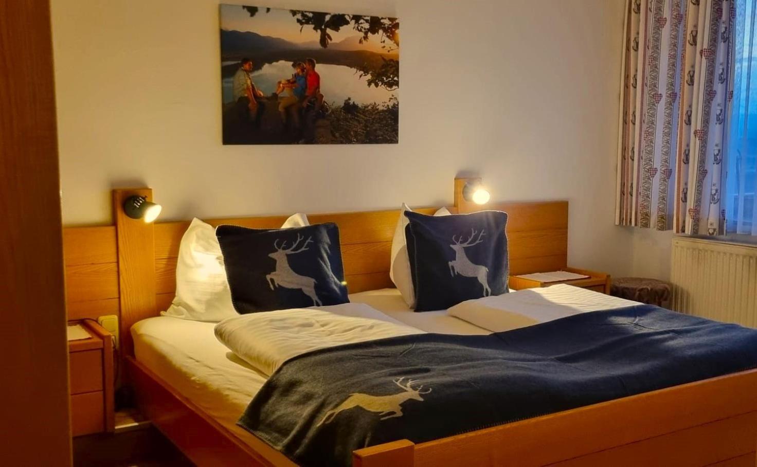 Hotel Baumgartnerhof Finkenstein am Faaker See Dış mekan fotoğraf